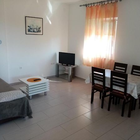 Apartmani Cesar Rtina Exteriör bild