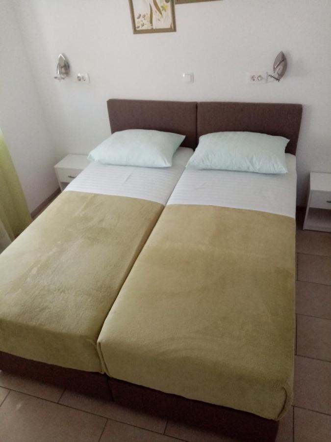 Apartmani Cesar Rtina Exteriör bild