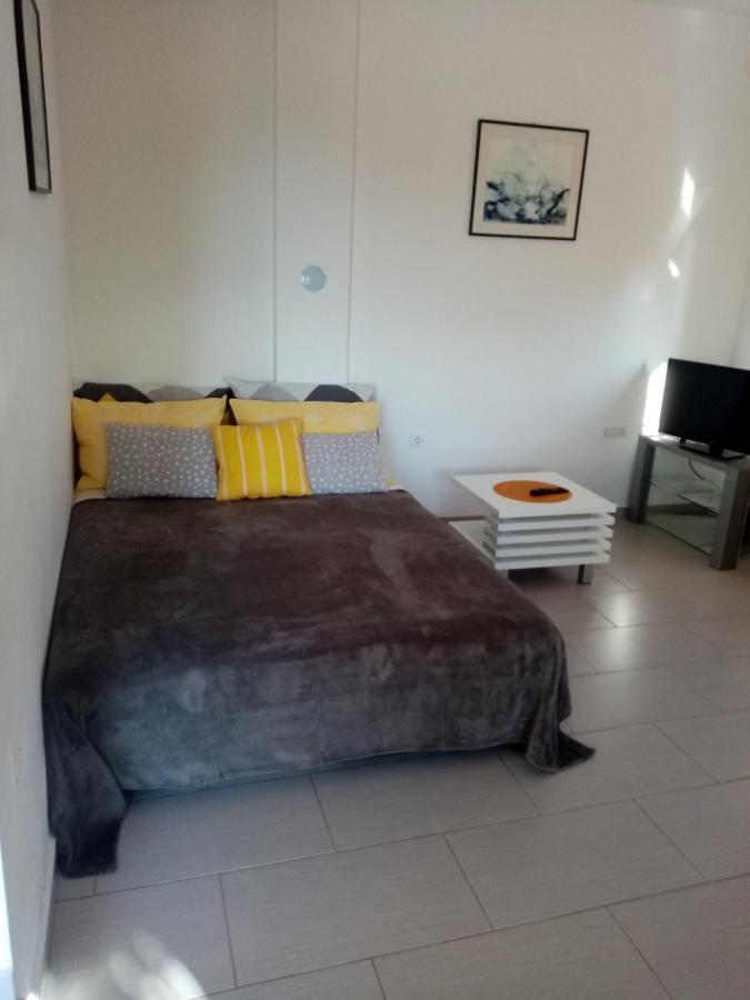 Apartmani Cesar Rtina Exteriör bild