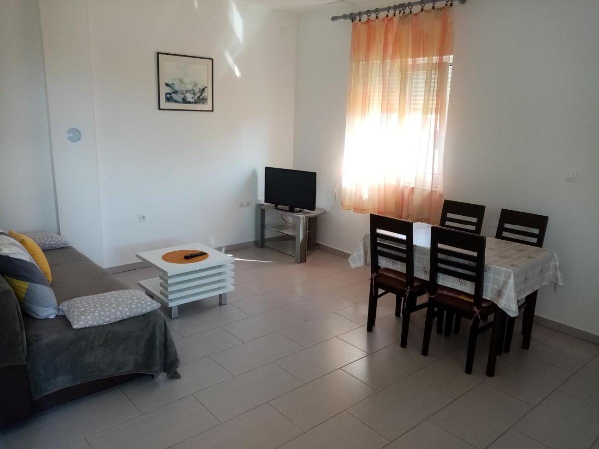 Apartmani Cesar Rtina Exteriör bild